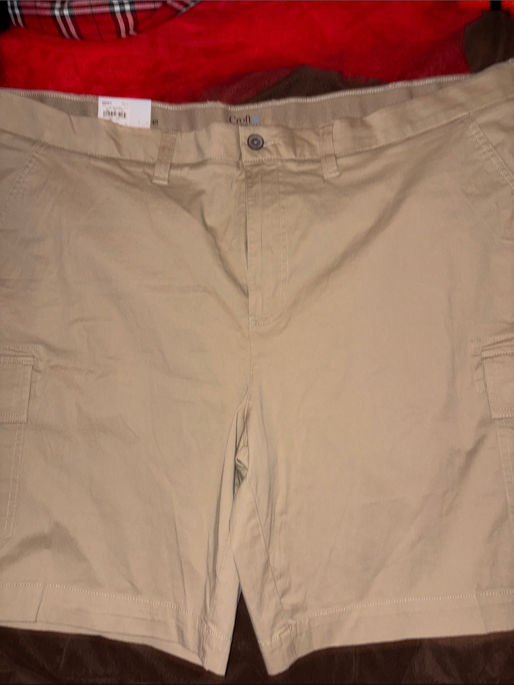 Men’s size 48 croft & barrow Men's Cargo Shorts in Khaki